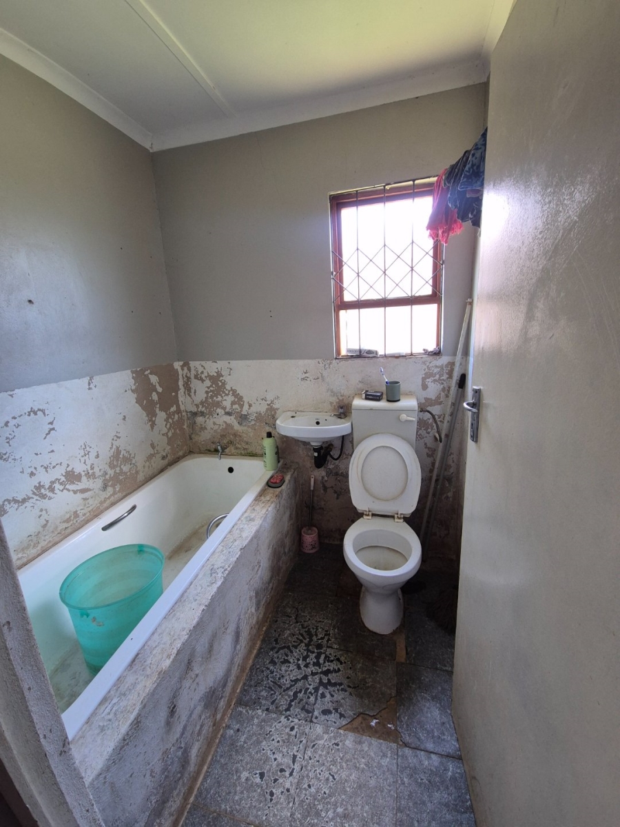 2 Bedroom Property for Sale in Bethelsdorp Eastern Cape